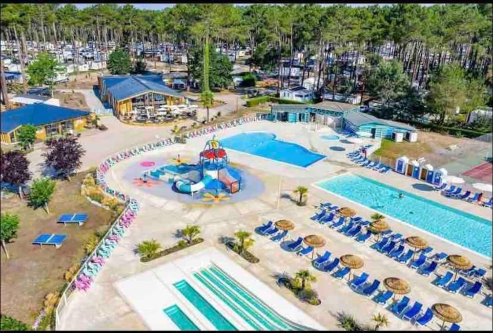 Vacances Sous Les Pins, Pres De La Mer, 6-8 Pers,Bien Equipe, Piscine Saint-Julien-en-Born Exterior photo